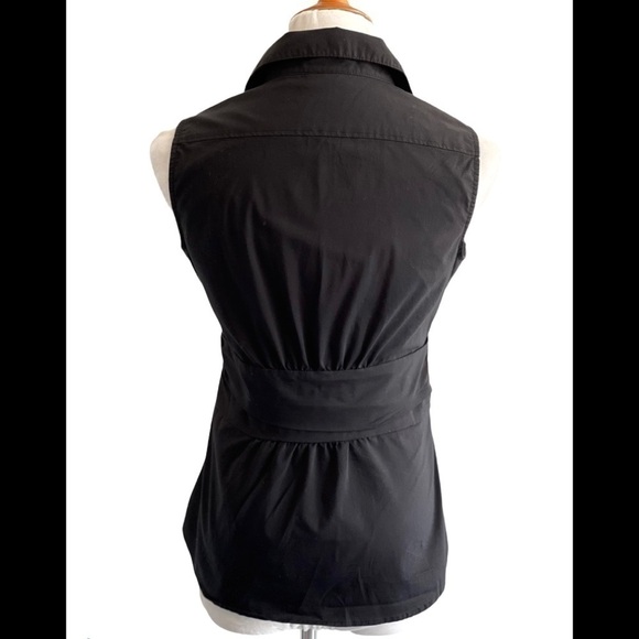 NEW York & Company Sleeveless Button-Down … - Picture 3 of 7
